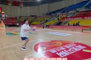 我承认！兄弟你的颜值我也得退避三舍